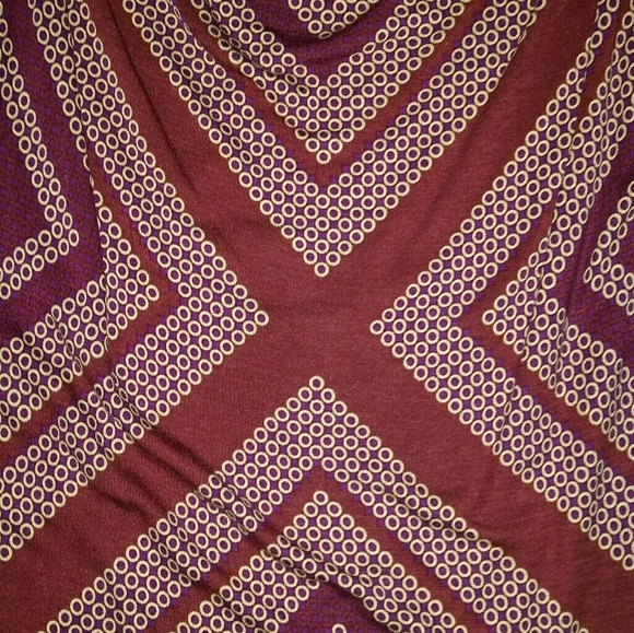 Cabi Maroon Tank top - Picture 2 of 6